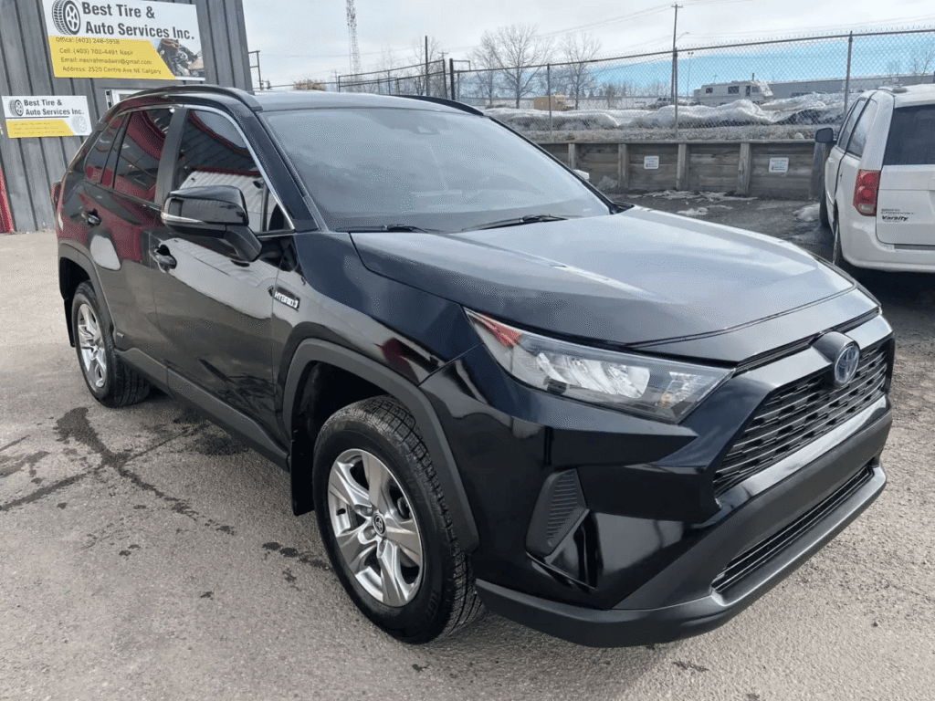 Windshield Replacement Calgary | Car Detail Calgary | Professional Car Cleaning