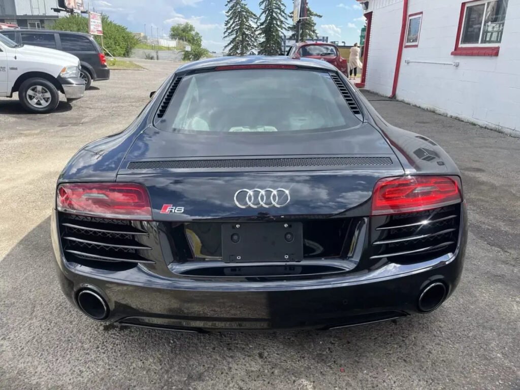 Understanding the Safety Role of Windshield Replacement